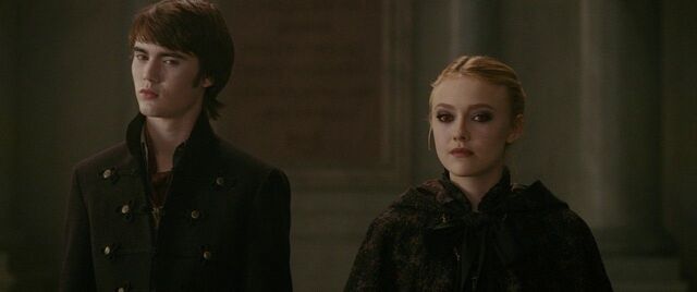 File:Newmoon 5847.jpg