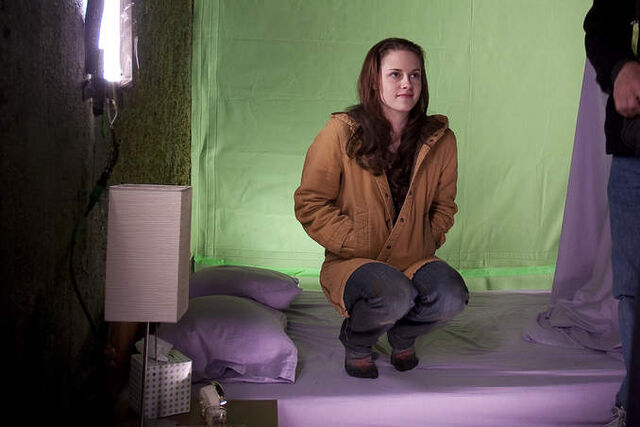 File:New Moon-150-large.jpg