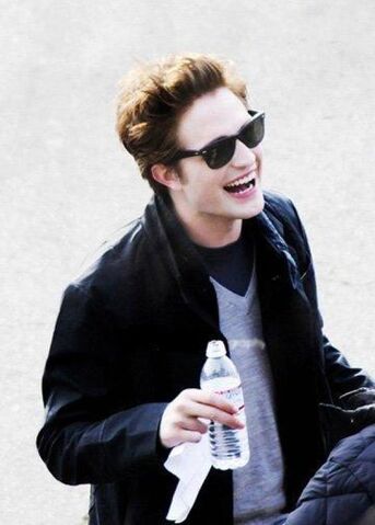 File:Robert-as-edward-cullen-from-twilight-wallpaper.jpg