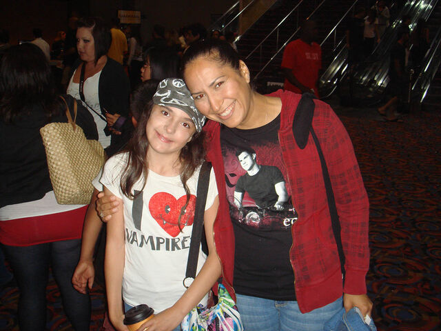 File:Twilightpremiere83.jpg
