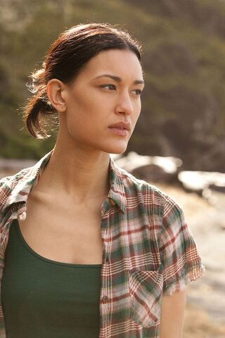 File:Julia-jones-in-breaking-dawn-part-1.jpg