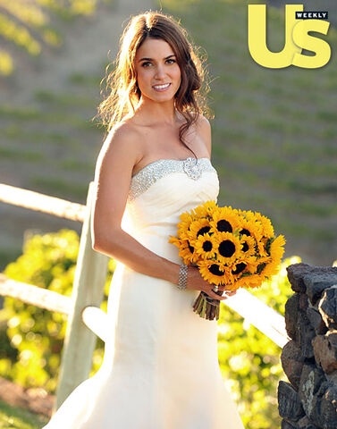 File:1319471287 nikki-reed-wedding-4-lg.jpg