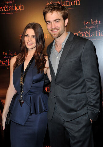 File:Greene-pattinson 510.jpeg
