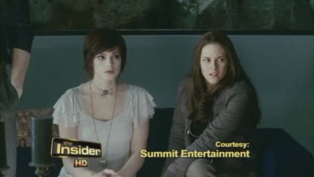 File:Eclipse-Official-Clip-Blood-is-Thicker-Than-Water-alice-cullen-12845141-848-480.jpg