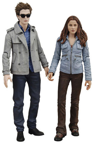 File:Edward-cullen-bella-swan-twilight-action-figures.jpg