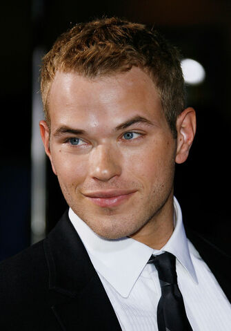 File:Kellan Lutz 3.jpg