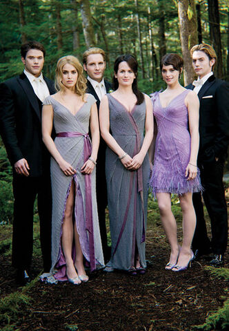 File:Emmett-rosalie-carlisle-esme-alice-jasper.jpg