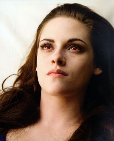 File:Twilight-saga-breaking-dawn-part-2-bella-vampire.jpg