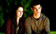 Twilight-eclipse-bella-jacob-02-500.jpg