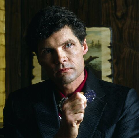 File:Big-ed-hurley-everett-mcgill.jpg