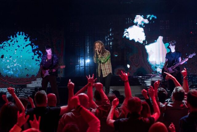 Plik:Mateusz-banasiuk-jako-eddie-vedder-pearl-jam-388640-GALLERY BIG.jpg