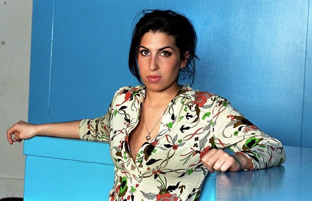 Plik:Amy-Winehouse.jpg