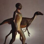 Dinosauroid troodon300 small1