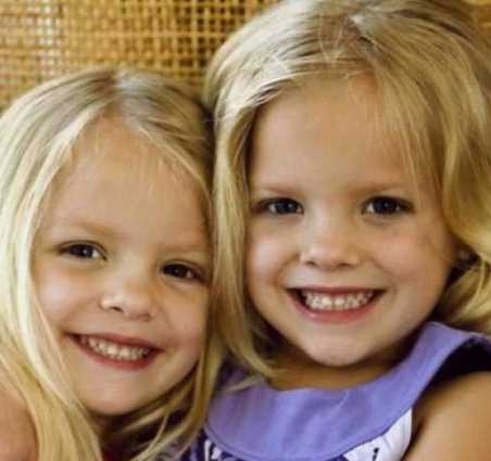 File:Rosetwins2.jpg