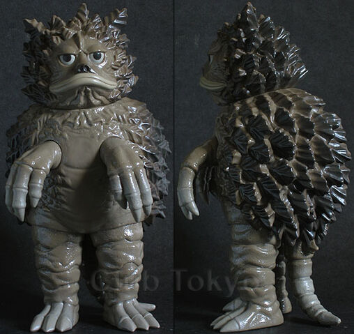 File:Yamanaya Garamon (BW Ver.).jpg