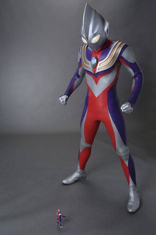 File:ULTRA ACT Tiga 8.jpg