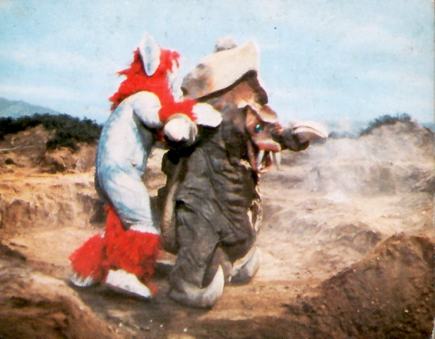 File:Alien Centaurus v Granadas.png