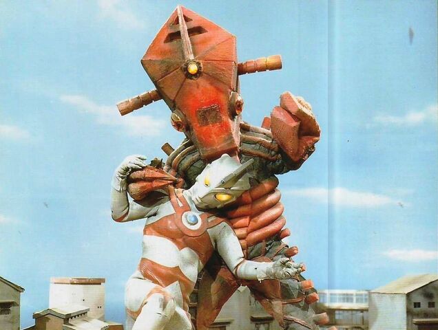 File:Ultraman vs Fire.jpg