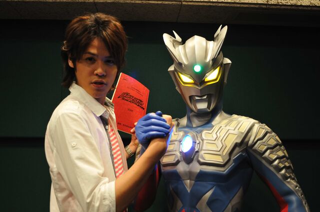 File:Miyano and Zero 2.jpg