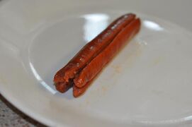 Make-a-hot-dog-in-the-microwave