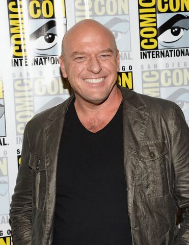 File:Dean Norris (8).jpg