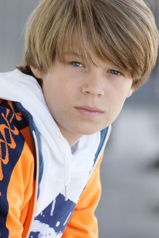 File:Colin Ford (4).jpg