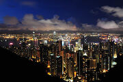 350px-1 hong kong panorama 2011 dusk victoria peak