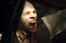 30-days-of-night-vampire1