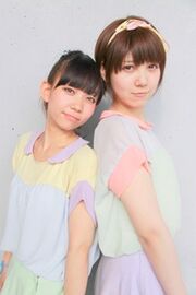 Artist Photo 100 03