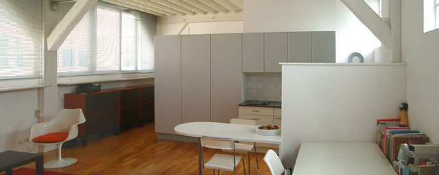 File:Loft - binneninrichting 1.jpg