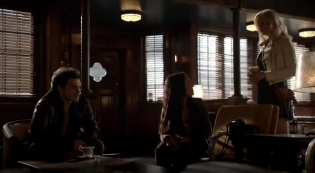 File:Enzo-Sara-Caroline 6x16.png