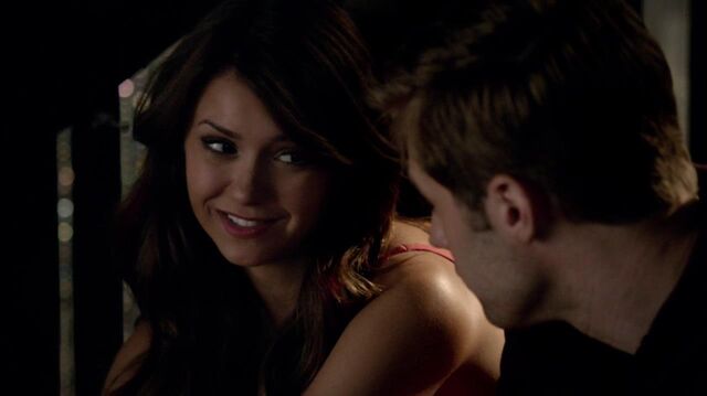 File:22-Elena-Aaron.jpg