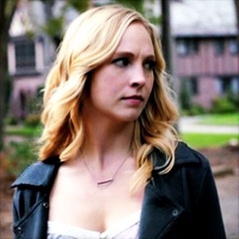 File:Caroline in episode 100.,.,.jpg