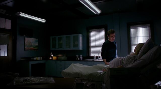 File:712-033-Stefan-Caroline.jpg