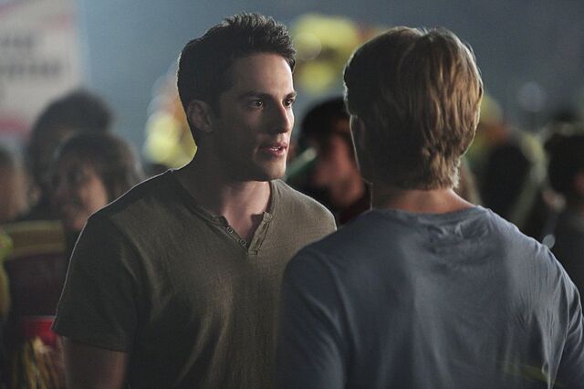 File:6x01-04.jpg