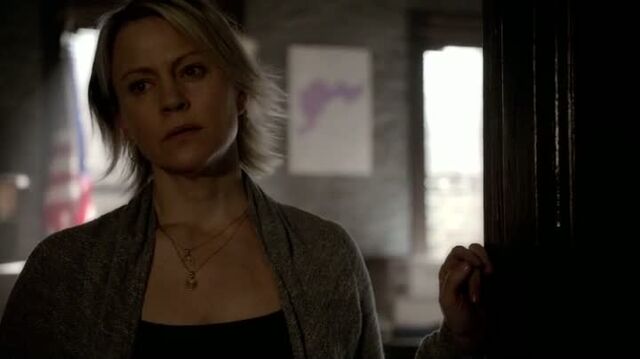 File:6X14-4-Liz.jpg