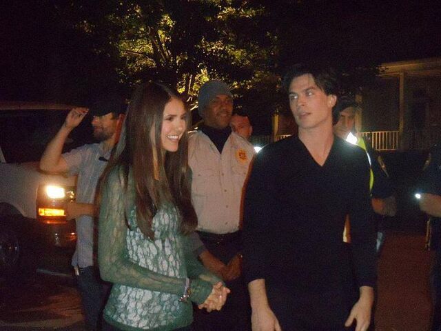 File:Nian-on-Set-of-The-Vampire-Diaries-ian-somerhalder-and-nina-dobrev-26988022-720-540.jpg