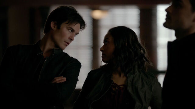 File:714-024-Damon-Bonnie.jpg