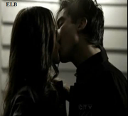 Damon-elena-katherine-kiss.png