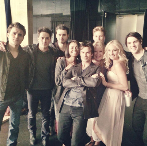 File:Tvd-season-6-shoot-07.jpg