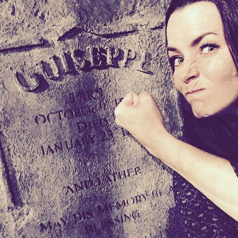 File:Giuseppe Salvatore Tombstone.jpg