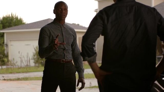 File:7X02-15-Beau.jpg
