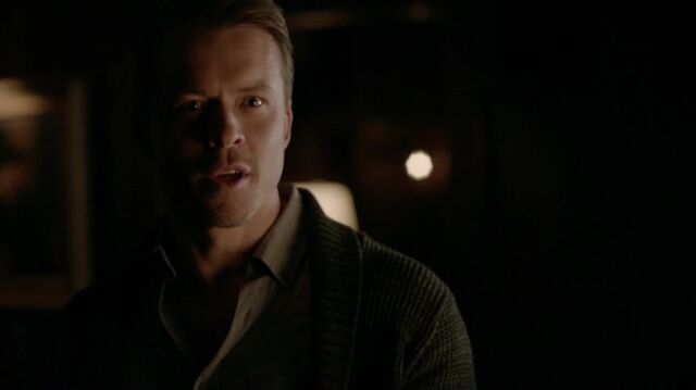 File:7X09-92-Julian.jpg