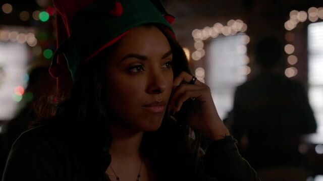 File:7X09-33-Bonnie.jpg