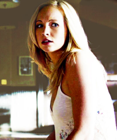 File:Caroline 5x12.jpg