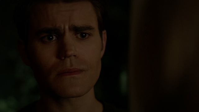 File:721-048-Stefan~Caroline.png