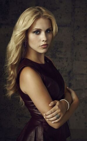 File:ClaireHolt s4.jpg