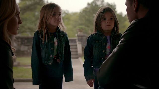 File:722-Lizzie-Josie1.jpg