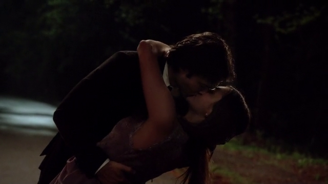 File:6X22-135-ElenaDamon.png