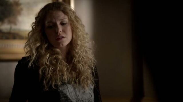 File:6X10-28-Liv.jpg